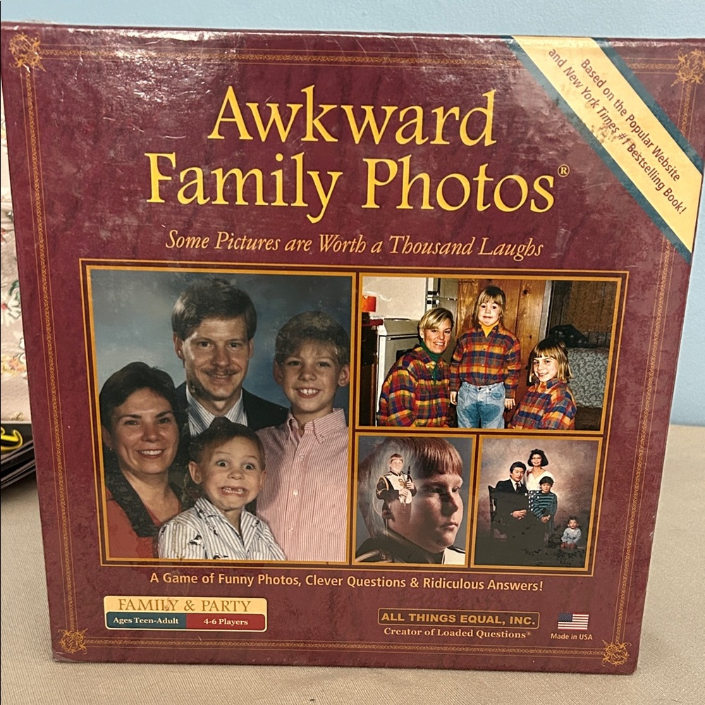 NWT Awkward Family Photos Board Game